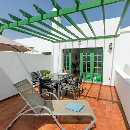Appartement Apartamento Om Con Piscina Y Vistas Al Mar à Costa Teguise Extérieur photo