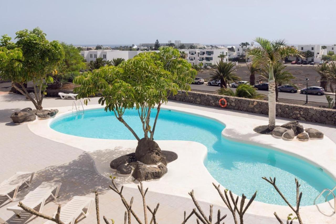 Appartement Apartamento Om Con Piscina Y Vistas Al Mar à Costa Teguise Extérieur photo